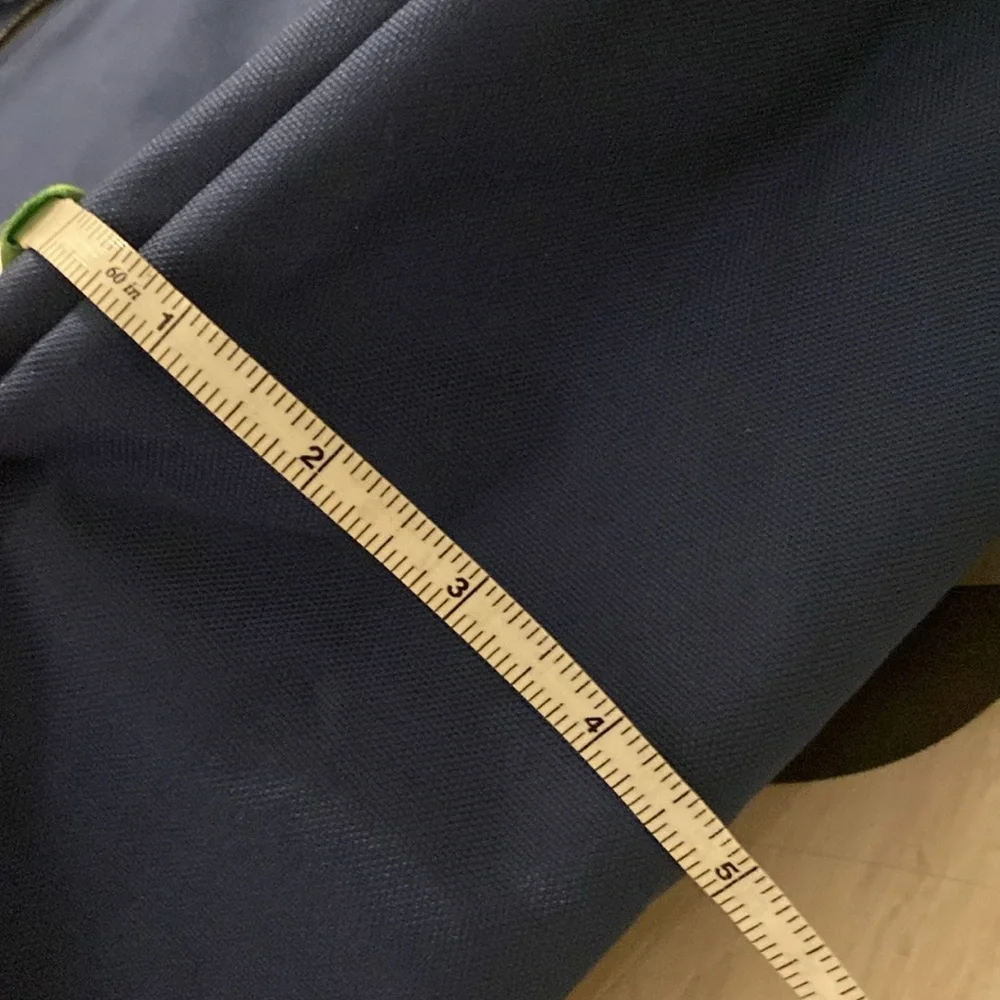 Tommy Bahama Insulated Cooler Tote Navy Blue. Looks new, barely used. - Picture 8 of 8